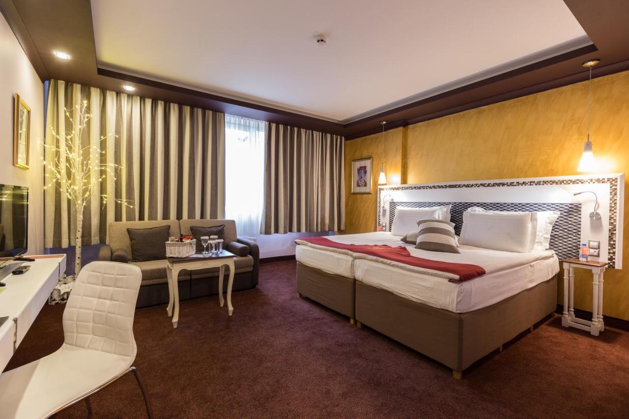 Diplomat Plaza Hotel & Resort Lukovit Exteriér fotografie