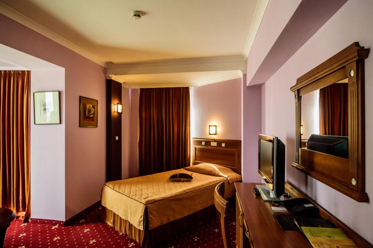 Diplomat Plaza Hotel & Resort Lukovit Exteriér fotografie